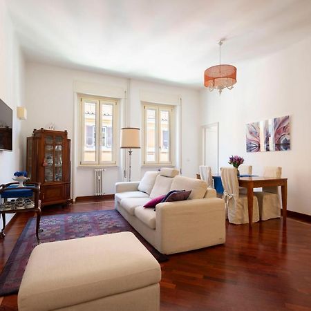 La Divina Duse Apartment Рим Екстериор снимка