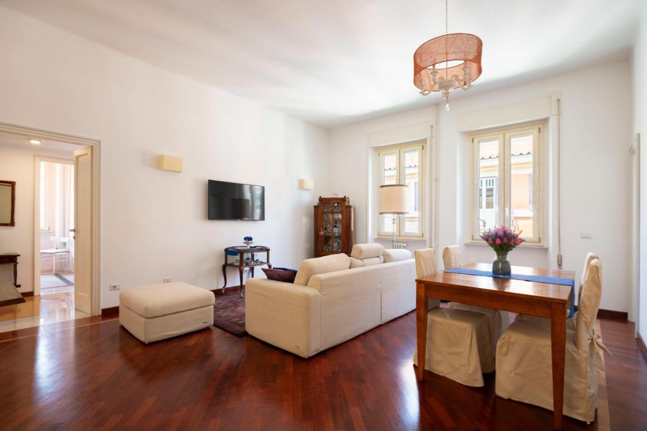 La Divina Duse Apartment Рим Екстериор снимка